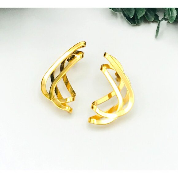 Vintage Goldvtone Twisted Hoop Earrings Elegant - Picture 1 of 4